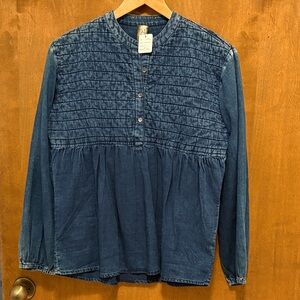 421. Aratta Women’s Indigo Pintuck Button-Front Blouse
